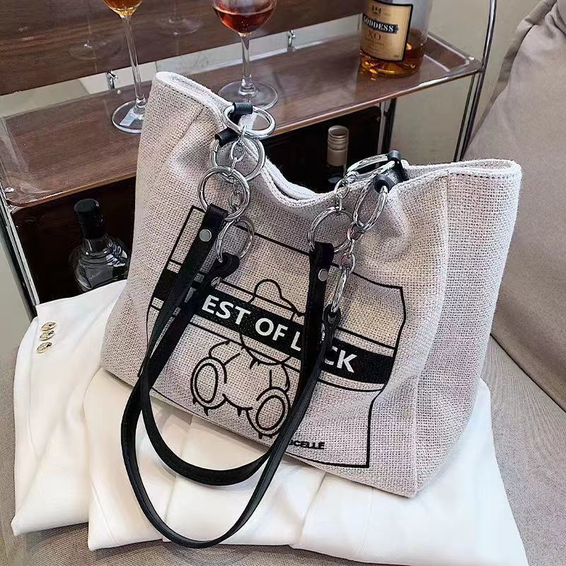 Large capacity bag for women 2023 new versatile niche design canvas handbag for college students class bag crossbody bag