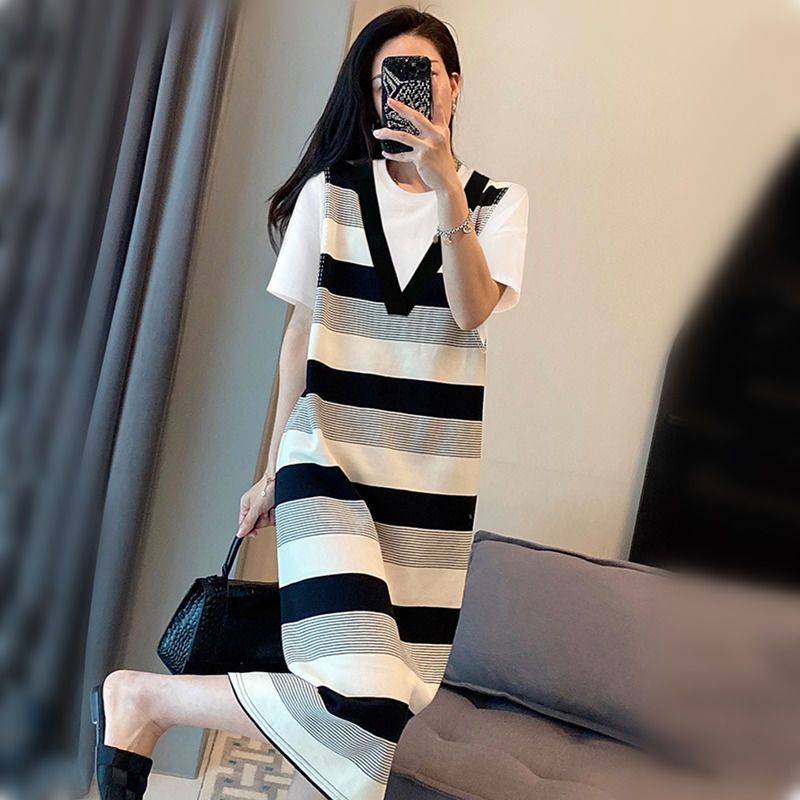 Fake two-piece stitching striped dress fat MM extra large size 300 catties summer loose Tibetan meat thin pregnant woman T-shirt skirt