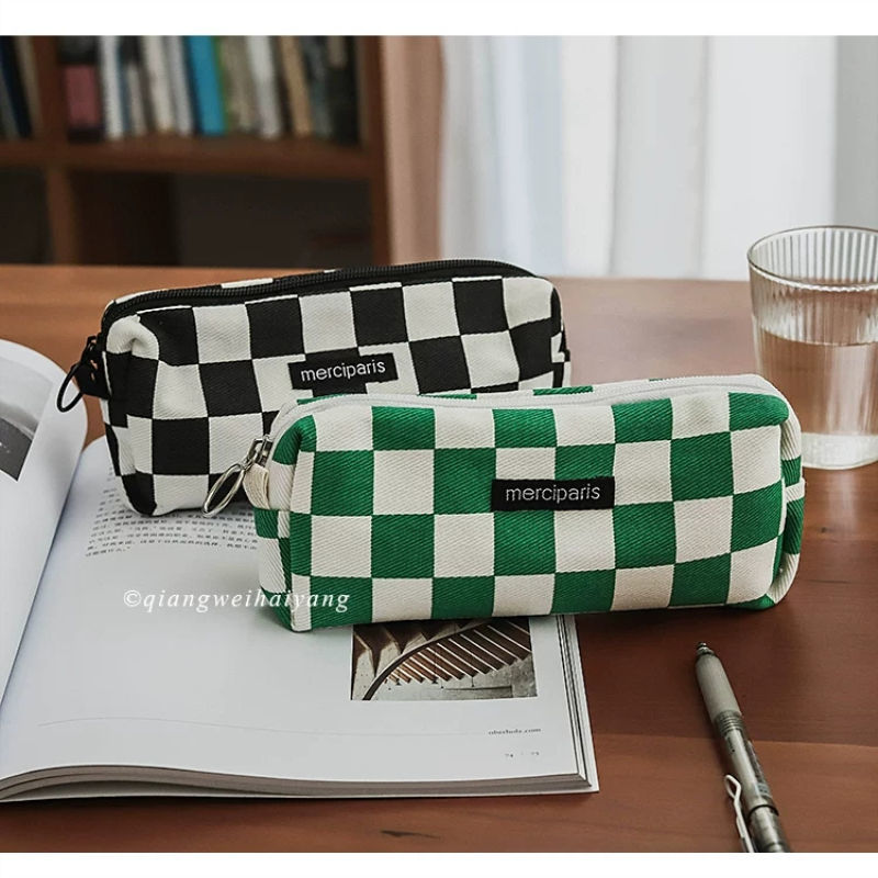 经典棋盘格子帆布笔袋女学生韩版大容量文具盒笔尺修正收纳袋