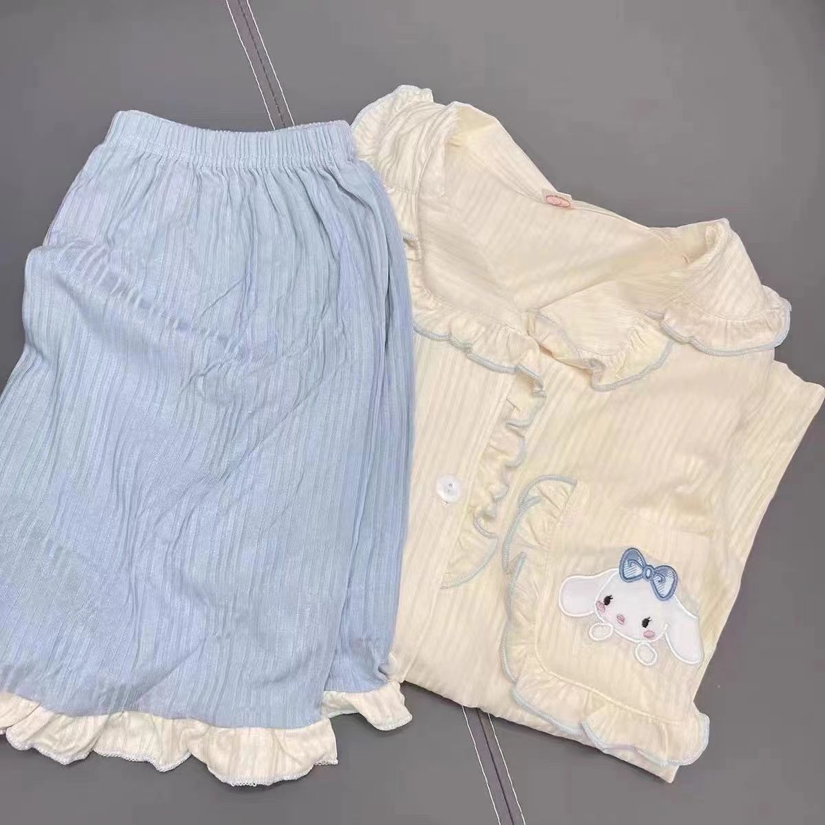 Japanese pajamas women's summer cute short-sleeved thin section ins style high-value cinnamon dog girl home clothes can be worn outside