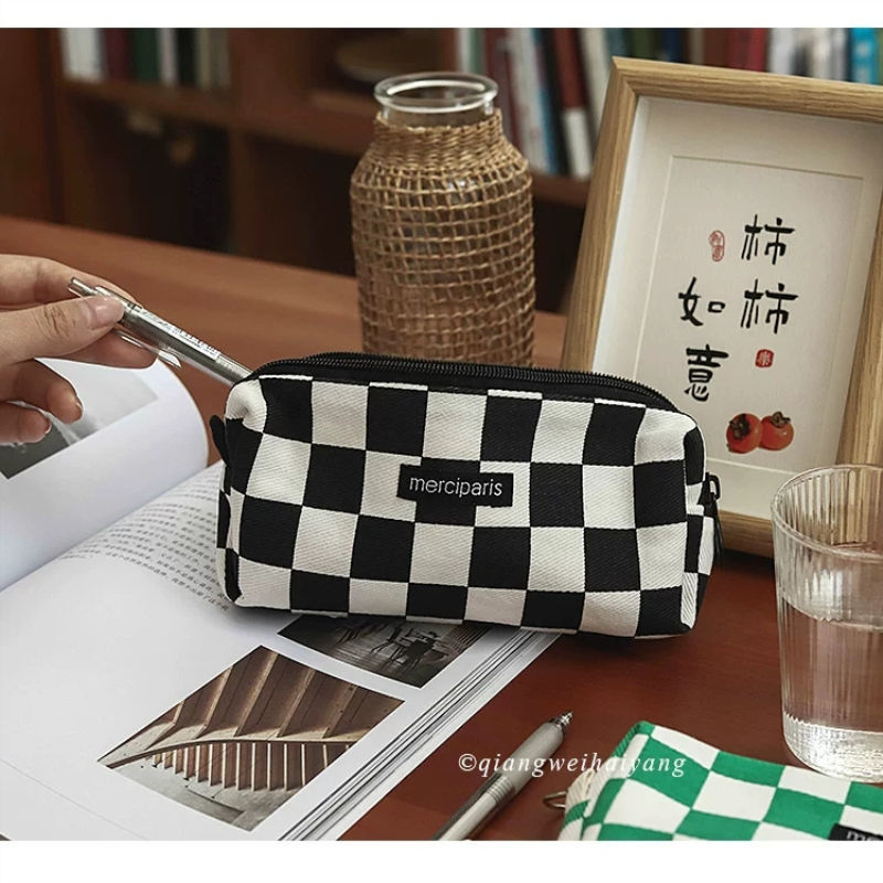 经典棋盘格子帆布笔袋女学生韩版大容量文具盒笔尺修正收纳袋
