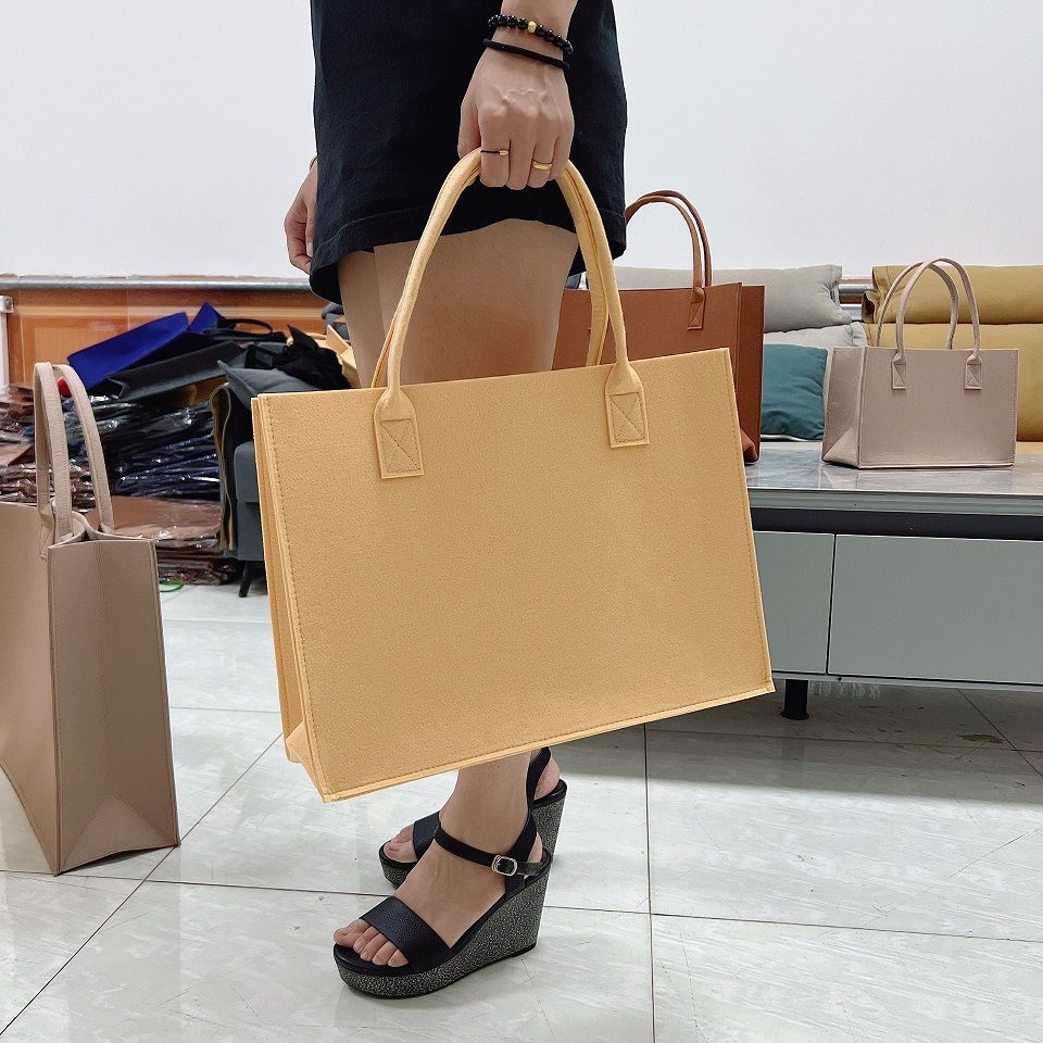Felt Bag Shopping Bag Travel Thickened Portable Felt Autumn And Winter All-Match Large-Capacity Women'S Bag Shoulder