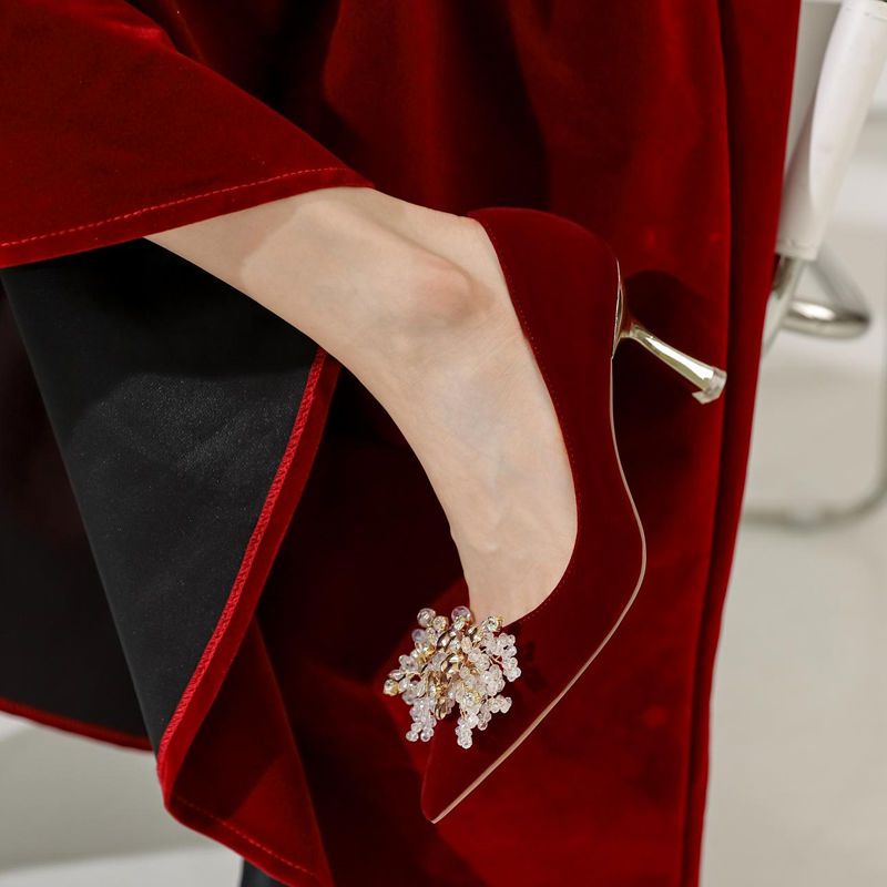 中式婚鞋女年夏季新款敬酒礼服红色高跟鞋细跟秀禾婚纱新娘鞋