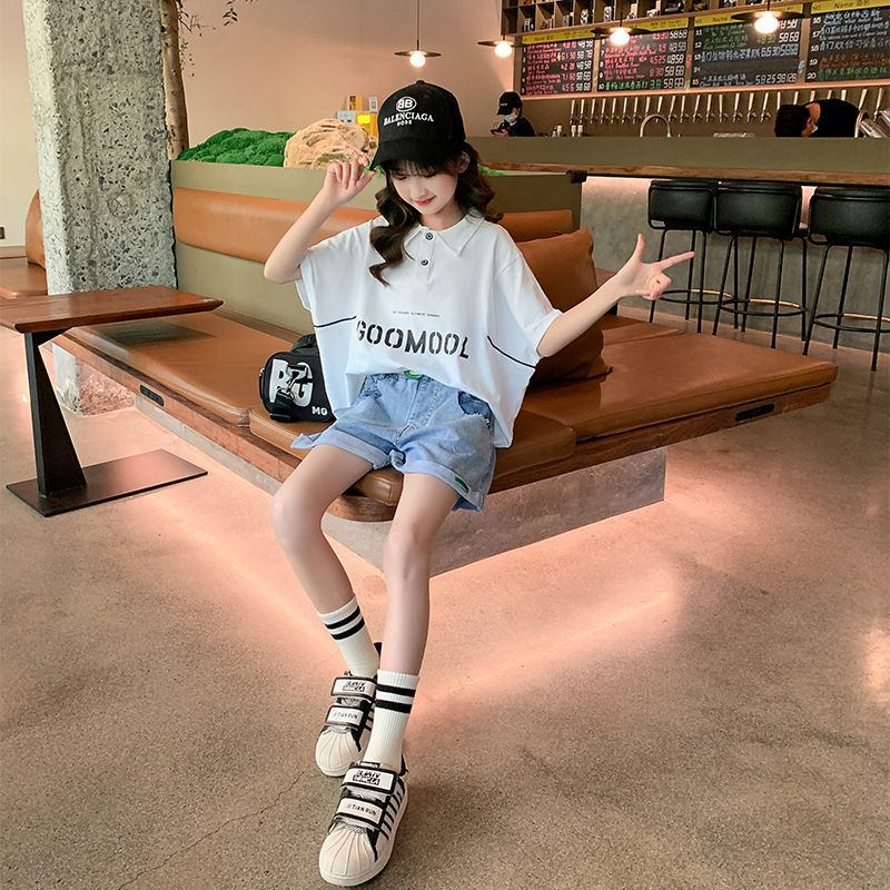 Girls' denim shorts suit 2022 new style medium and big boys and girls foreign style Korean summer two-piece letter print