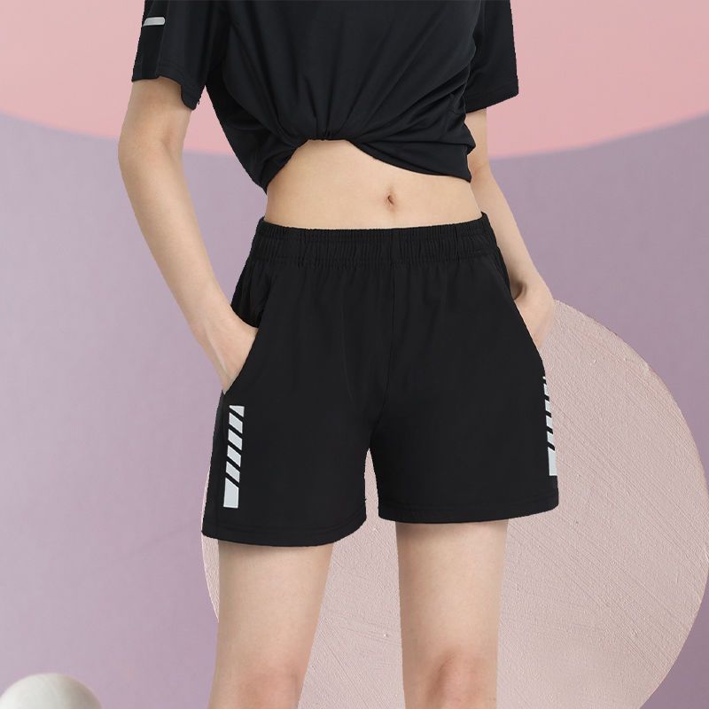 運動短褲女夏季冰絲速干瑜伽健身大碼跑步籃球寬鬆休閒薄款三分褲