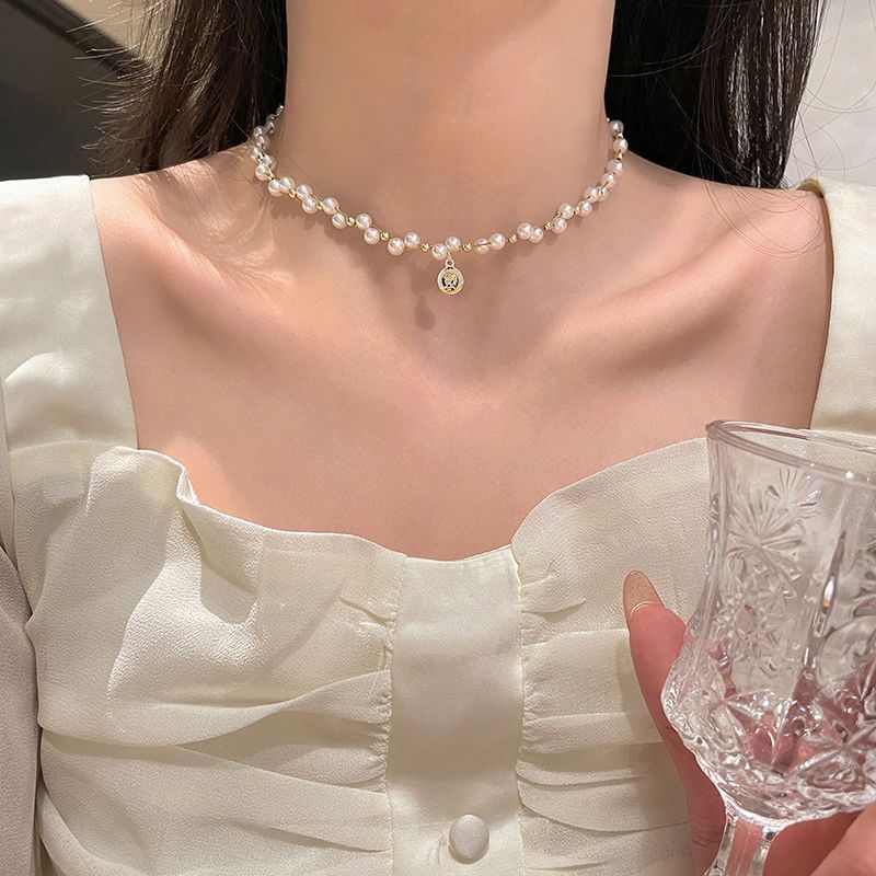 Pearl portrait necklace for women summer light luxury niche design neck accessories temperament high-end choker clavicle chain