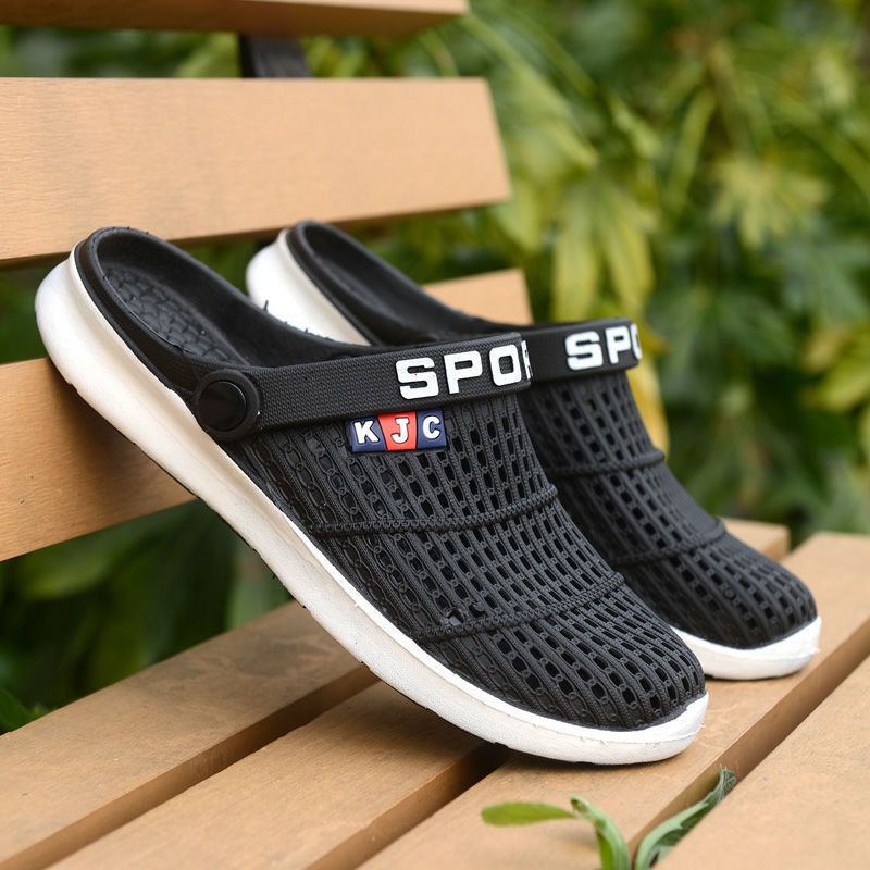 Hole shoes men's new Korean version trendy sandals construction site go out slippers non-slip breathable dual-use beach cool