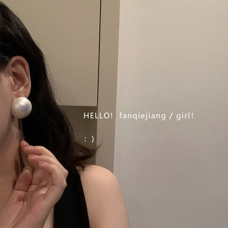 Round face, big face, super light, exaggerated, big pearl earrings, temperament, celebrity, exaggerated, niche design, high-end