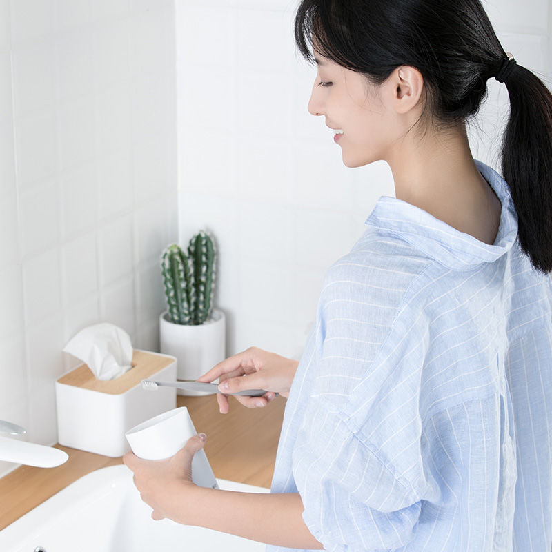 茶花抗菌口杯牙刷架浴室家用收纳漱口杯创意简约情侣口杯食品级
