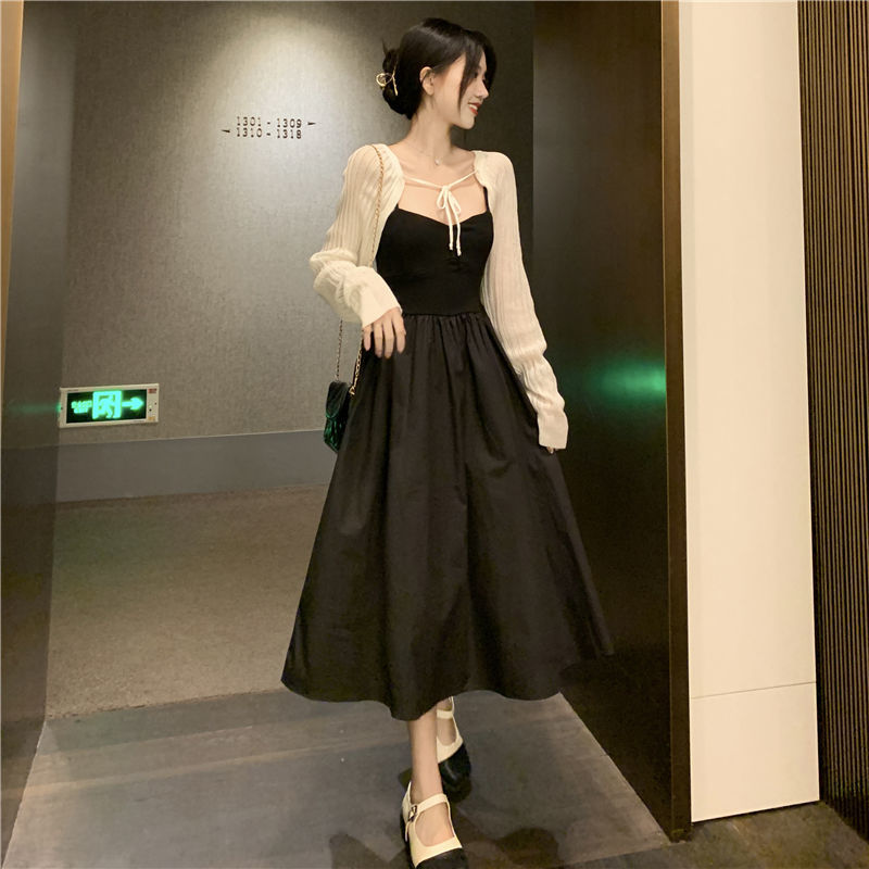 Hepburn style suspender dress female Korean version waist ins little black dress + French sunscreen top jacket two-piece suit