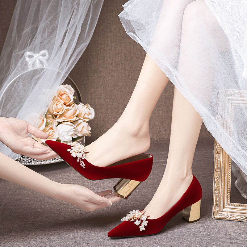 婚鞋女红色秋季新款粗跟高跟鞋秀禾服婚纱两穿新娘鞋孕妇中跟