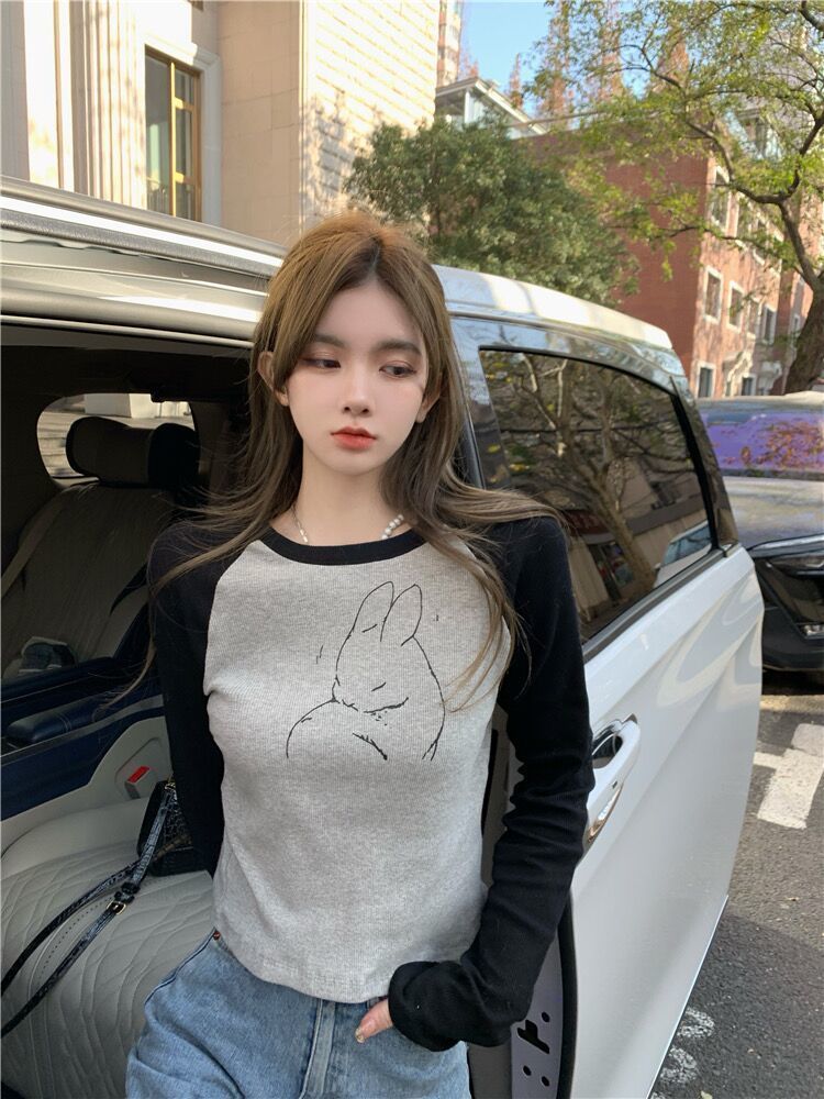 Spring and autumn slim long-sleeved t-shirt women's ins wind salt series short section no navel all-match age-reducing top inner bottoming shirt winter