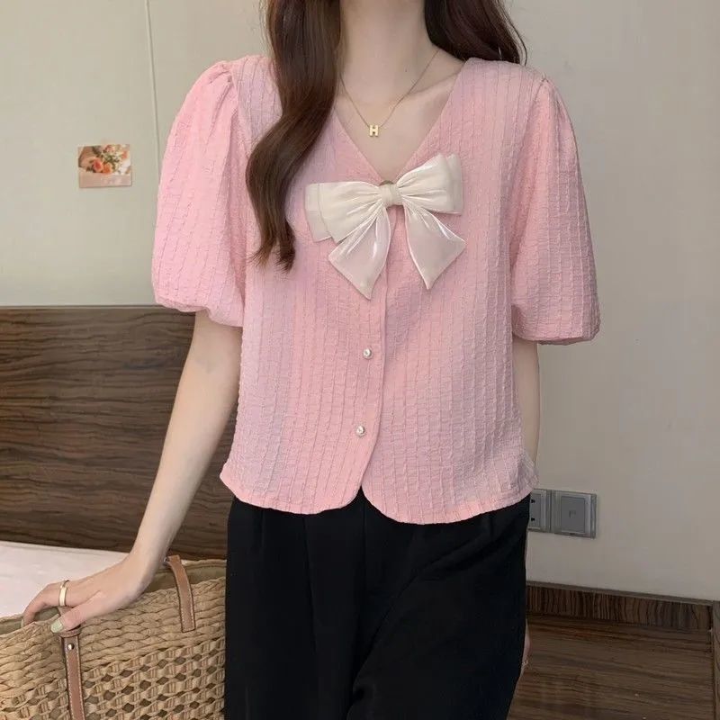 Small fragrant wind V-neck shirt women's summer new French heavy industry bow short temperament short-sleeved western style top