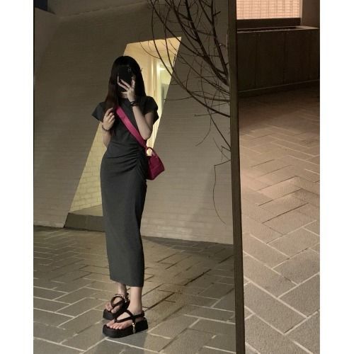 kumikumi灰色连衣裙女设计感小众褶皱包臀裙夏季修身显瘦休闲裙子