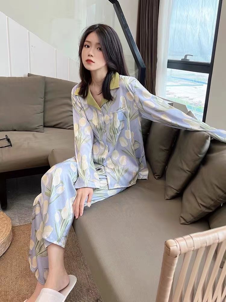 2022 new pajamas women's summer ice silk long-sleeved high-quality spring and autumn thin section can be worn outside tulip home clothes