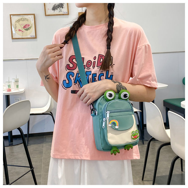 小清新卡通斜挎包百搭可愛少女單肩包時尚小青蛙挎包女學生手機包