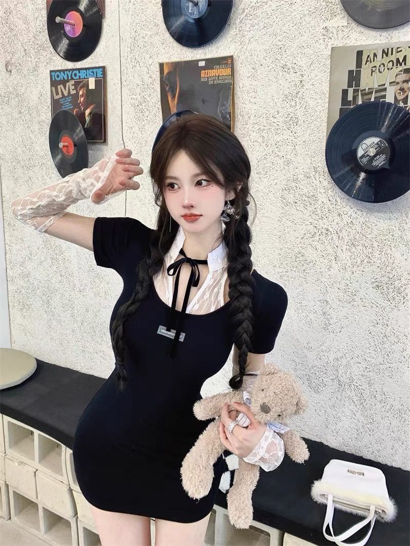 Sweet and spicy style lace polo dress female 2023 summer new temperament bag hip hot girl pure desire little black skirt