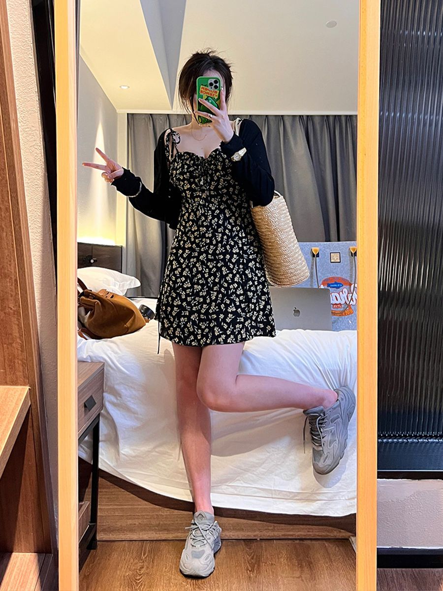大碼女裝2022秋季少女心結胖mm黑色碎花連衣裙女顯瘦收腰袖茶歇裙