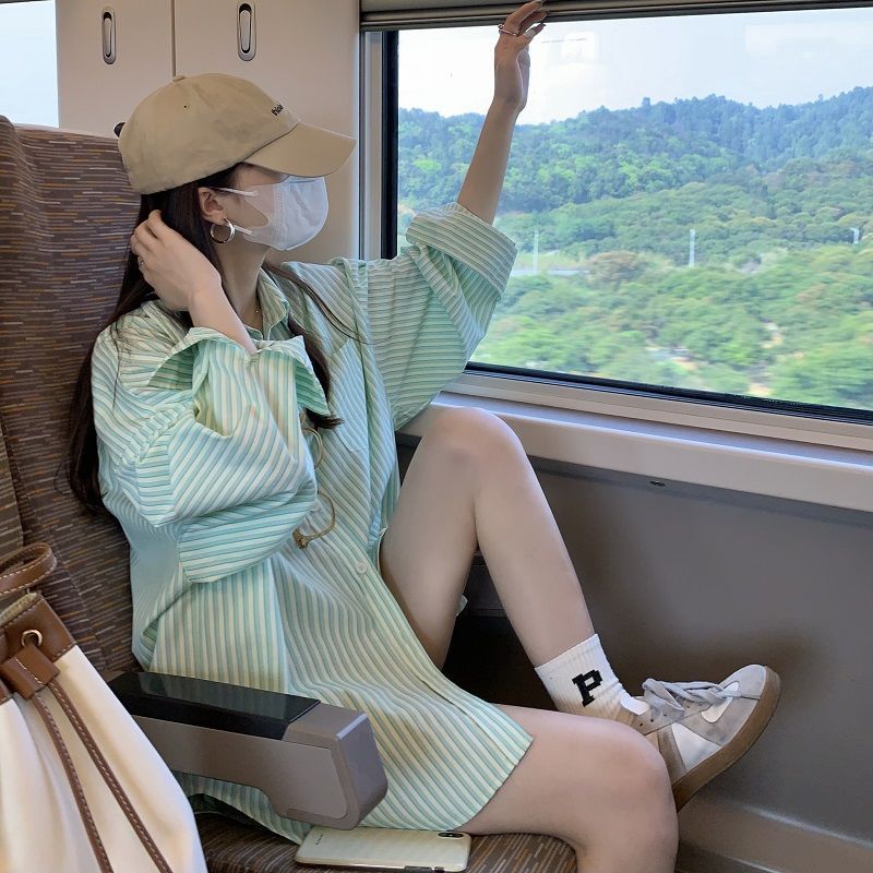 Green striped sunscreen shirt jacket women's early spring long-sleeved shirt summer 2023 new lazy style