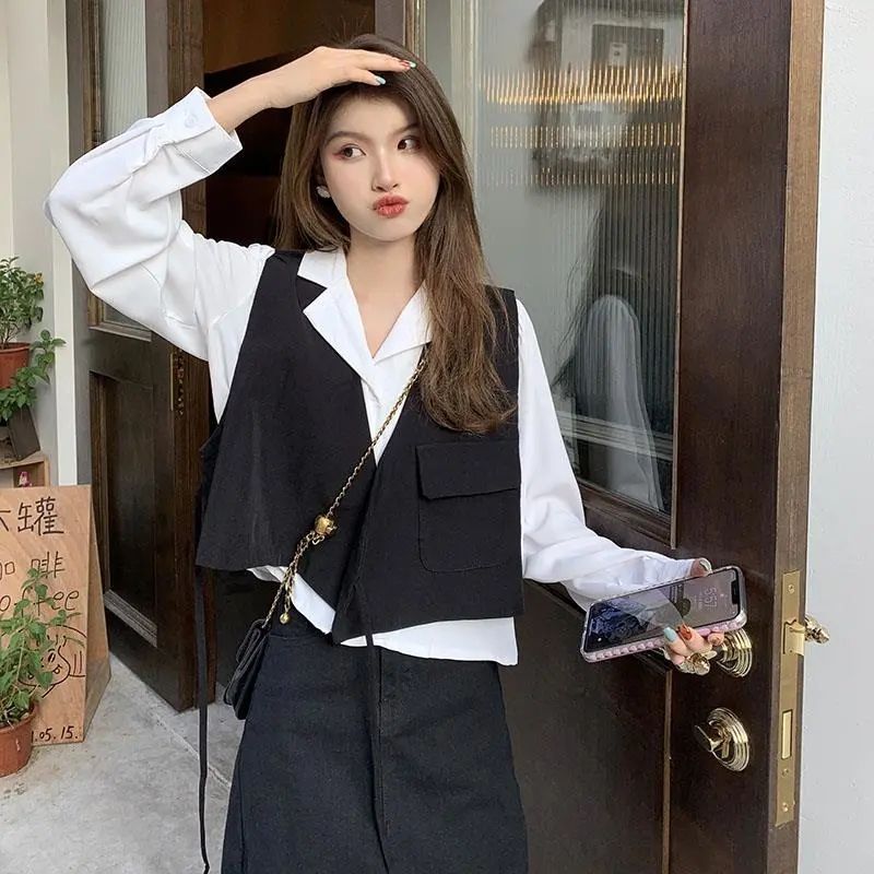 Black small vest shirt Two-piece suit Sleeveless top Vest vest Vest Spring and autumn design sense top