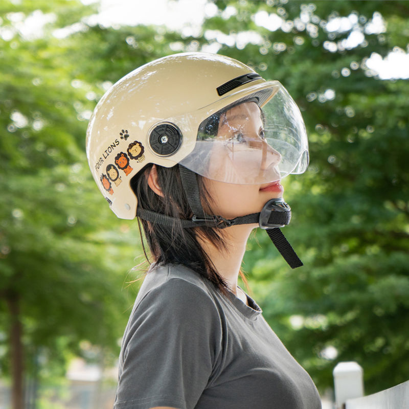 YOHA永航电动车头盔小狮子男女防晒夏季半盔四季通用摩托车安全帽
