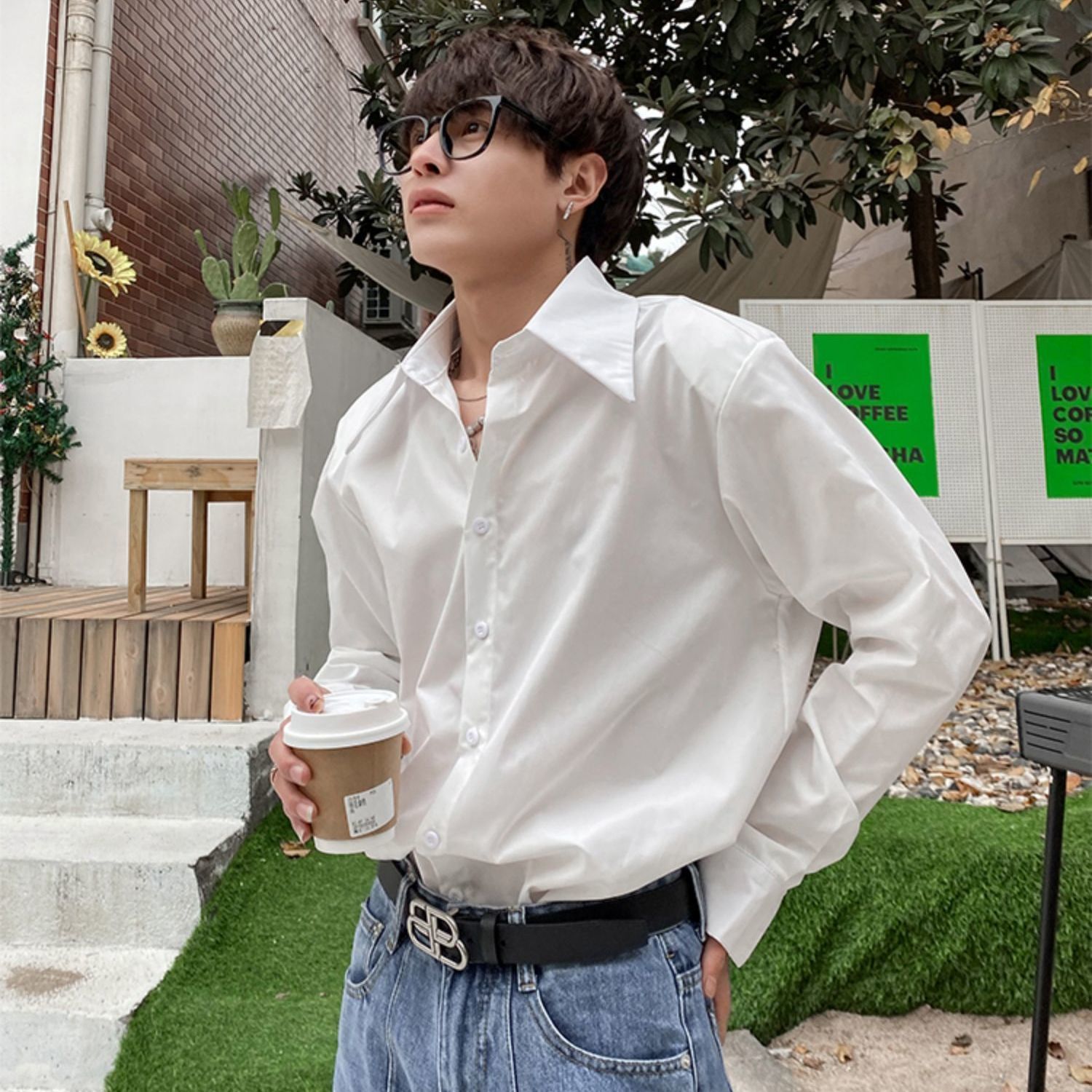 Long-sleeved white shirt men's design sense niche Korean version loose all-match handsome casual new solid color bow tie shirt trendy