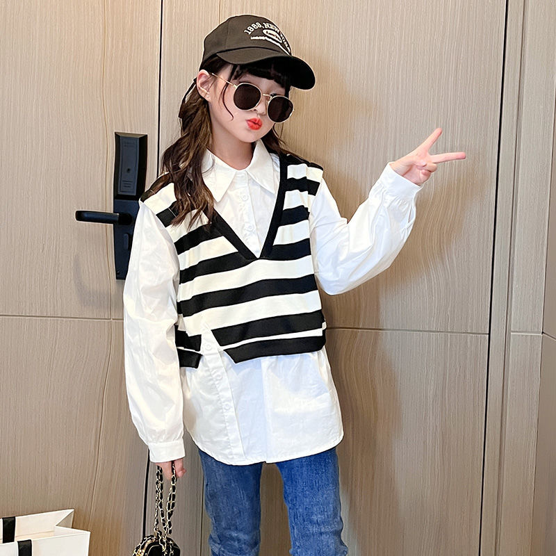 Girls' shirts spring and autumn clothes 2022 new knitted sweaters fake two pieces middle and big children's foreign style baby autumn striped tops