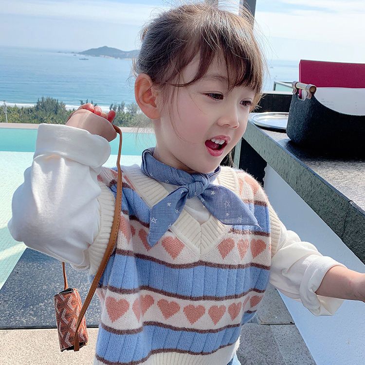 女童针织马甲春秋外穿2021新款小女孩韩版洋气儿童春季毛衣背心潮
