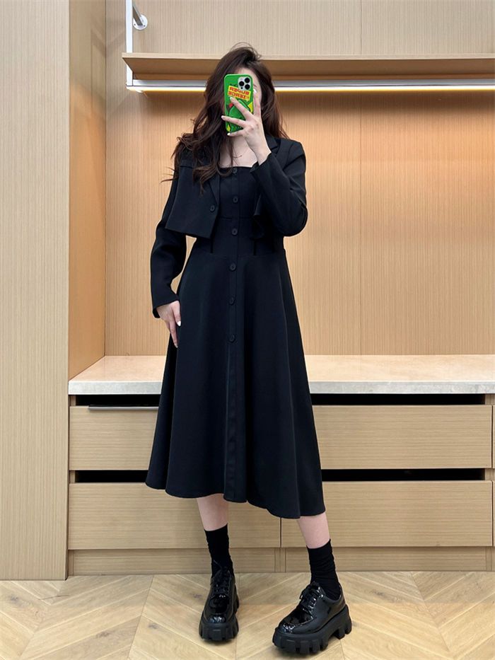 大碼女裝顯瘦收腰連衣裙2022微胖mm秋季西裝外套女吊帶連衣裙套裝