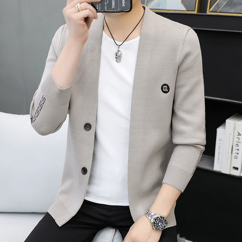 Spring and autumn new men's knitted cardigan men's casual Korean version of young and middle-aged fashion sweater men's coat top trend