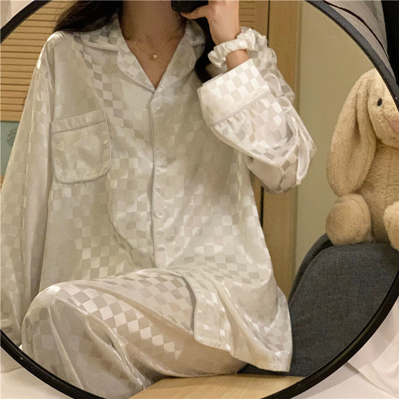 Women's pajamas spring and autumn long-sleeved cardigan thin section ice silk cool student cute loose home service suit spring and summer