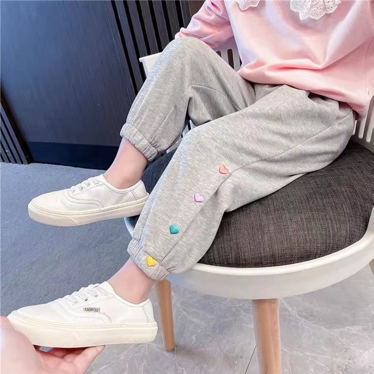女童時尚刺繡愛心休閒褲2023春秋新款兒童中小童褲子女寶寶衛褲潮