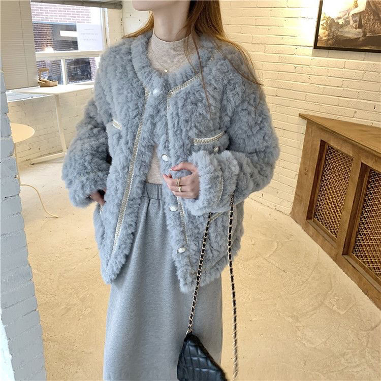 2022 autumn and winter new style small fragrant wind lamb wool coat Korean version loose small man warm all-match short top women