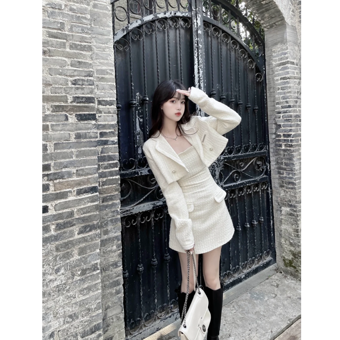 [Two-Piece Suit] Hot Girl Xiaoxiang Style Design Short Suit Jacket Female + Waist Slim Tube Top Skirt