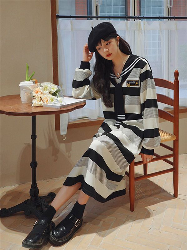 Spring long-sleeved striped navy collar dress fat MM extra large size 300 catties loose Tibetan meat slim sweater dress
