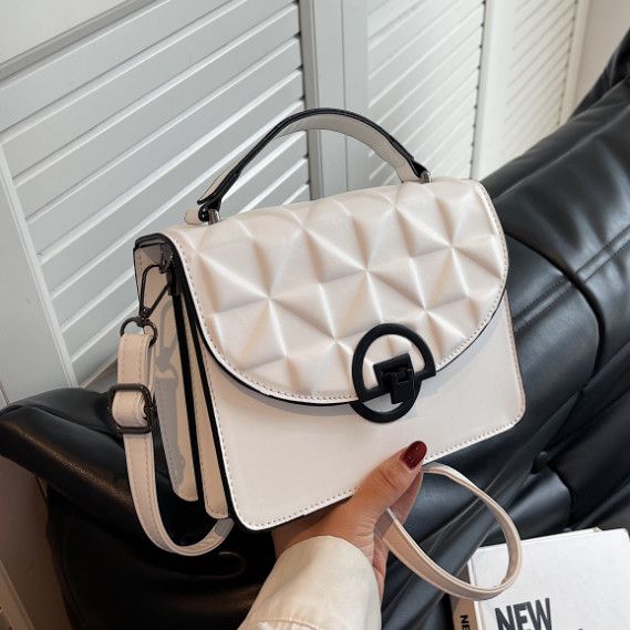 High-end niche design bag 2023 new women's autumn popular retro crossbody bag leather versatile small square bag