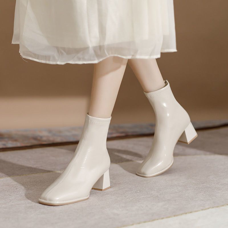 白色马丁靴女高跟小短靴2022新款法式中跟冬季踝靴纯欲粗跟切尔西