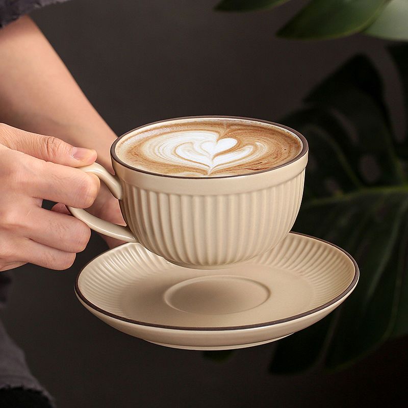 European Small Luxury Coffee Saucer Spoon Hanging Ear Ins Style Ceramic Latte Art Afternoon Tea Cup Set_voghion.com