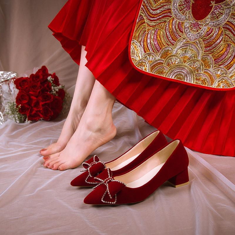 秀禾服婚纱新娘结婚鞋婚宴婚礼孕妇鞋2023新款不累脚粗跟高跟鞋子