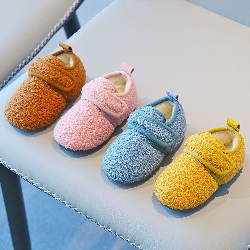 Winter thickened baby toddler shoes soft bottom non-slip children's cotton shoes home indoor shoes men and women children bag root slippers