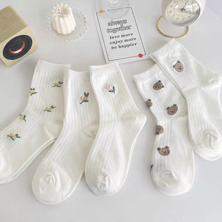 Flower embroidery white socks women's mid-tube socks summer ins tide pure cotton spring and autumn Japanese stockings female bear cute