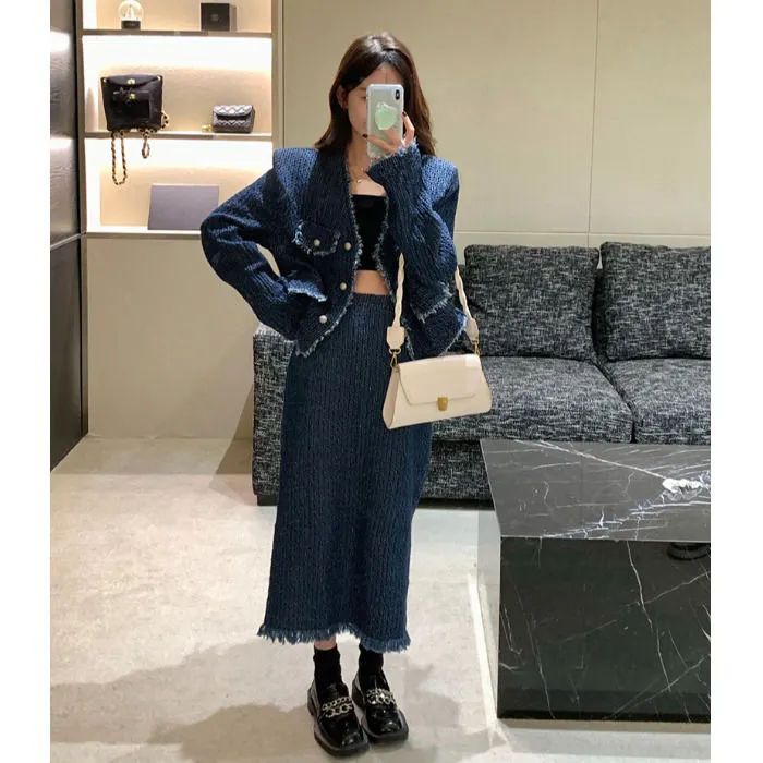 High-end small fragrance suit women's summer 2022 new design sense raw edge coat skirt fashion two-piece suit