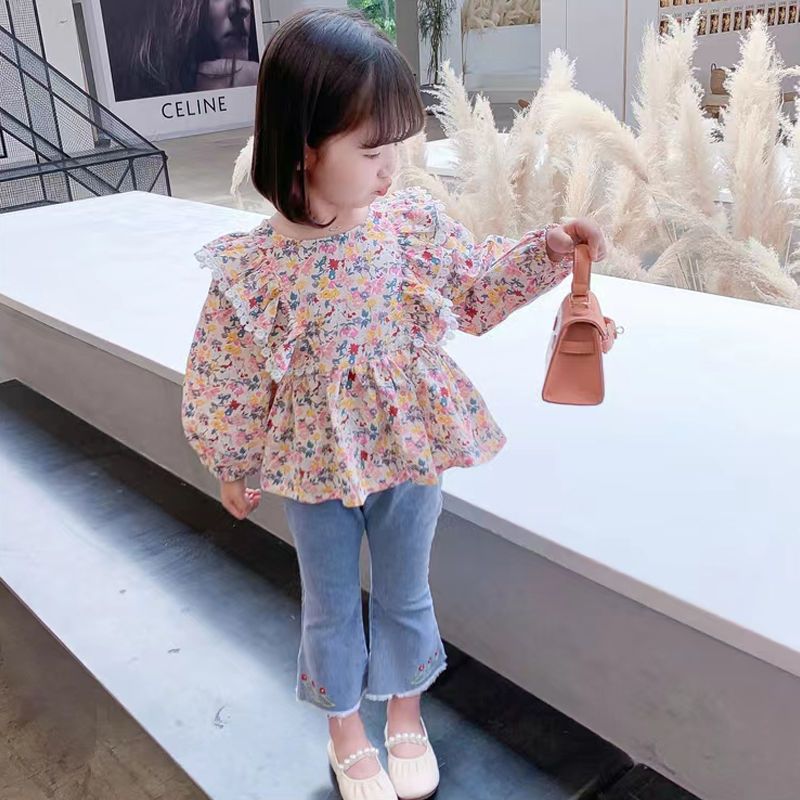 Girls' suit spring and autumn foreign style 2022 new trendy baby girl Korean version of net red floral jeans two-piece trendy