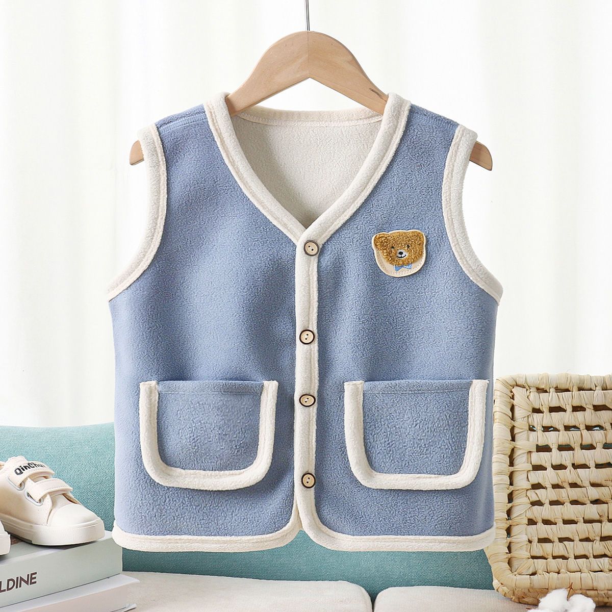 Autumn and winter children's polar fleece vest boys and girls plus fleece vest middle and small children's baby thick vest inside and outside wear