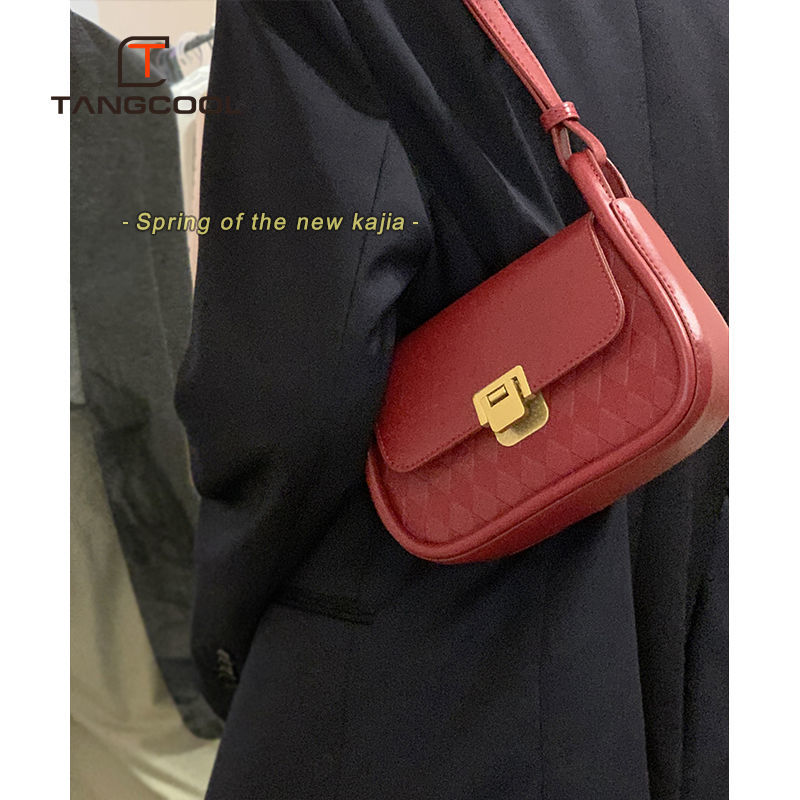 小眾設計紅色包包女2022新款時尚復古單肩腋下百搭ins斜挎包
