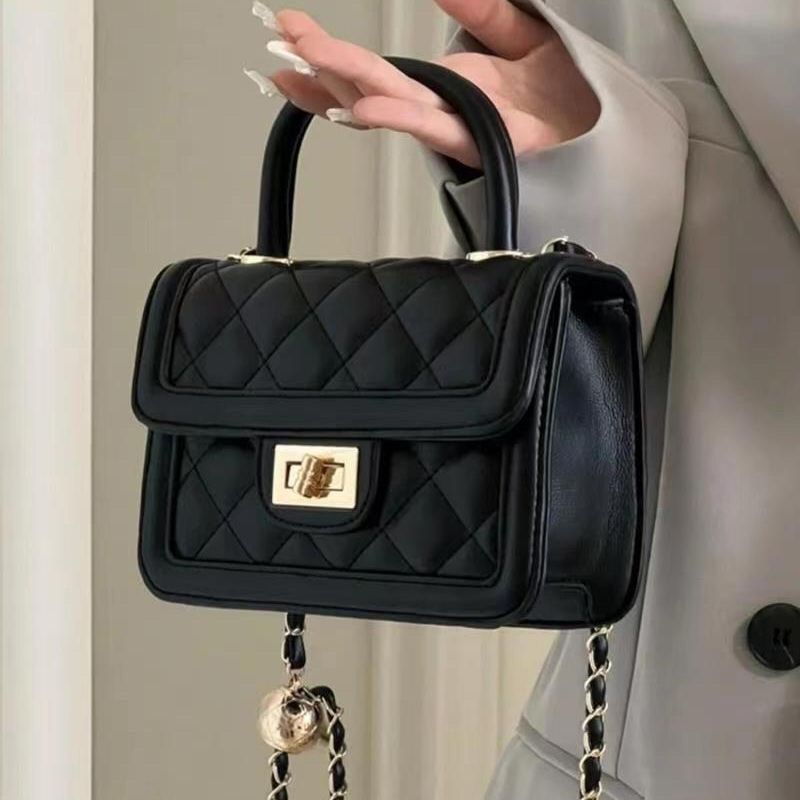 Niche high-end fashion small bag women 2022 new one-shoulder Messenger bag girl Xiaoxiang style rhombic chain bag