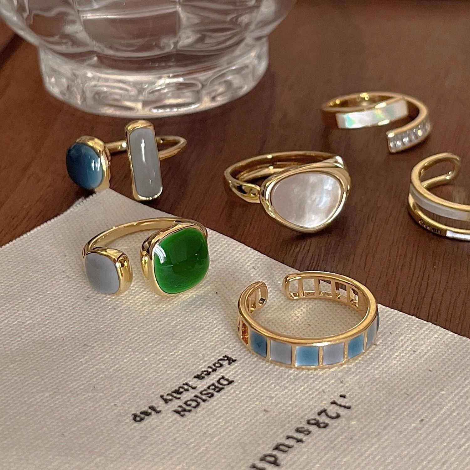 祖母绿戒指女欧美高级感小众设计年新款潮轻奢时尚个性指环