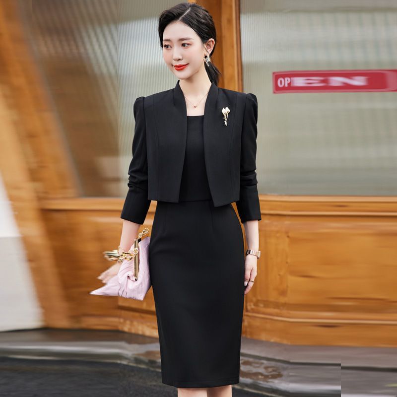 Professional suit female 2022 early autumn new celebrity temperament short coat foreign style small dress two-piece set