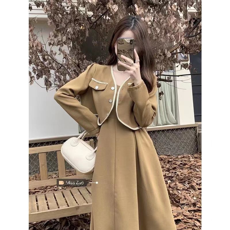 2022 new autumn Korean style sweet loose all-match small fragrant wind cardigan coat suspender dress two-piece set