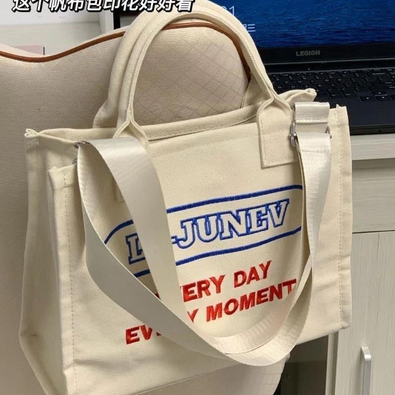 Student literary alphabet canvas bag female  new portable class commuter bag shoulder Messenger bag tote bag